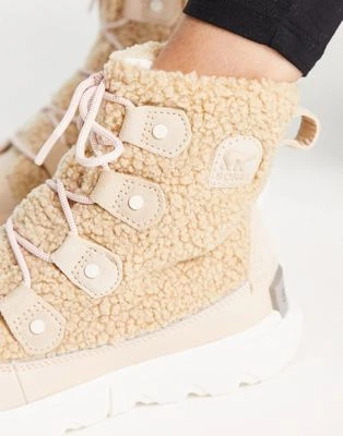 Sorel - Explorer II Joan - Stivali Color Cuoio In Morbido Pile Borg - immagine 3