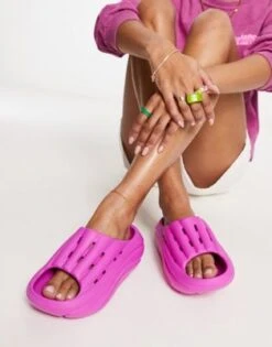 UGG - FoamO - Sliders Rosa Acceso